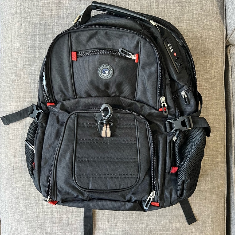 Shrradoo Black and Red Men's Backpack